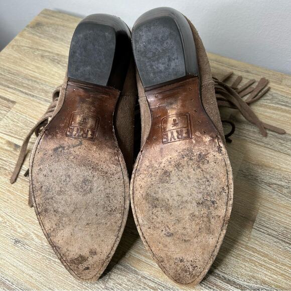 Frye Sacha Fringe Boho Western Suede Ash Bootie 9.5 - Picture 11 of 14